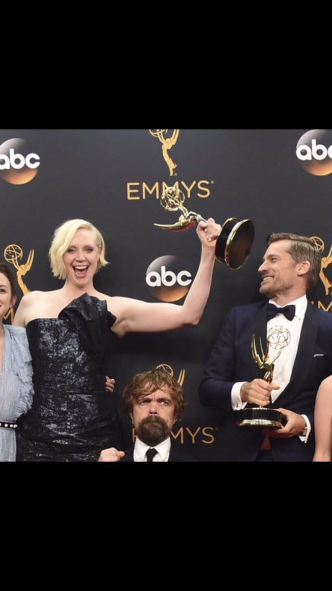 broadshlders's tweet photo. THE WAY NIKOLAJ IS LOOKING AT GWEN HAVE U EVER SEEN ANYTHING SO BEAUTIFUL https://t.co/8nSjlAmJQf