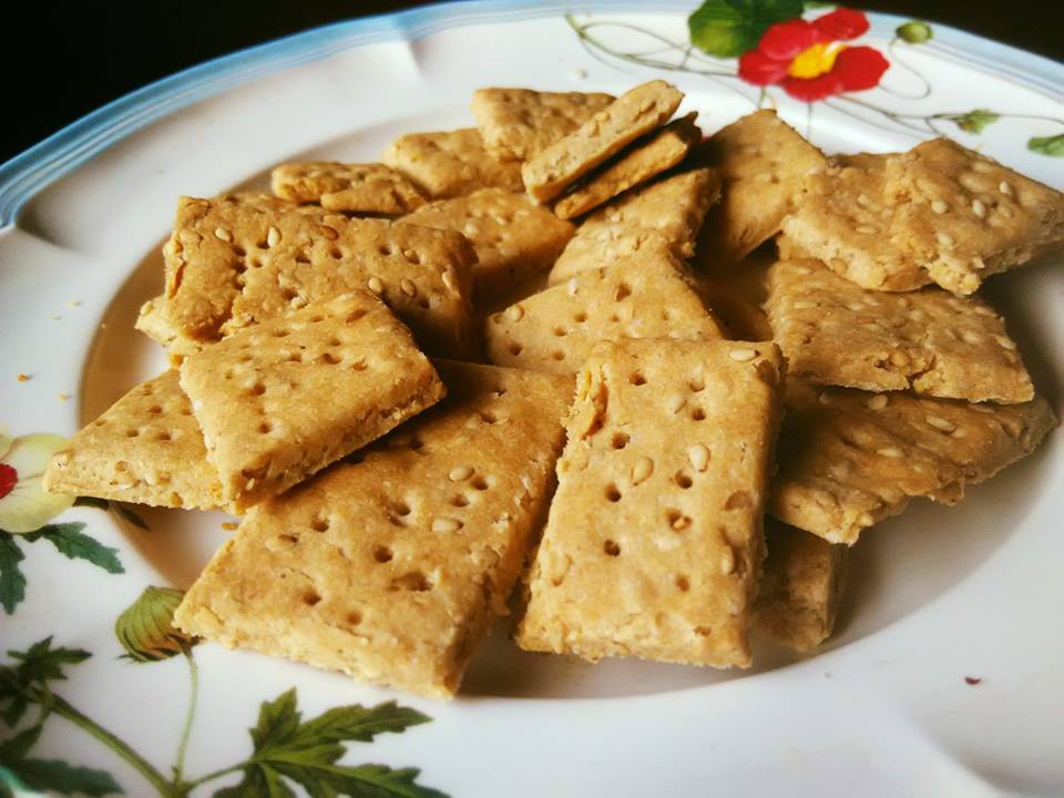 ravbhalla's tweet photo. #wheatcrackers Crispy, crunchy golden beauties loaded with the goodness of #sesameseeds
https://t.co/AR1av76GMT https://t.co/TmoLtbOde8