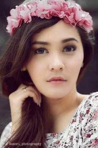 Seruni09's tweet photo. Join my LIVE > dekor ultah on #BIGOLIVE. https://t.co/mEH7YsgGa1 https://t.co/oDTaFOCjLD