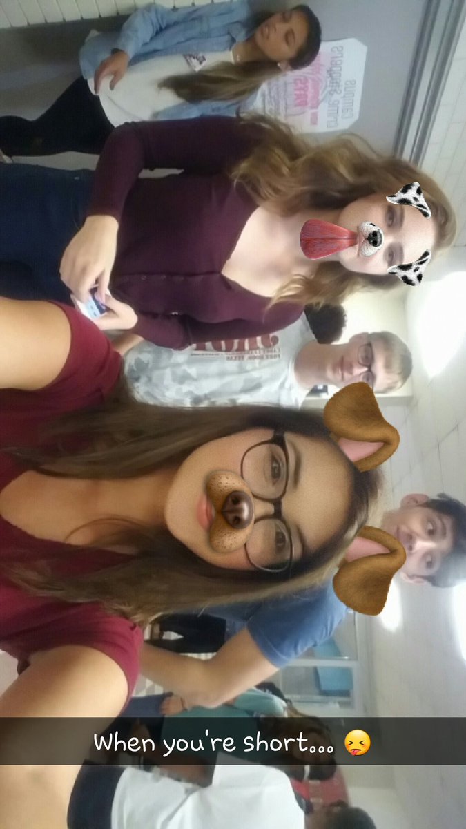 jassytheclassy's tweet photo. My four tall and wonderful #APEnglishIII classmates. #smarticleparticles https://t.co/JYTnCQvLb2