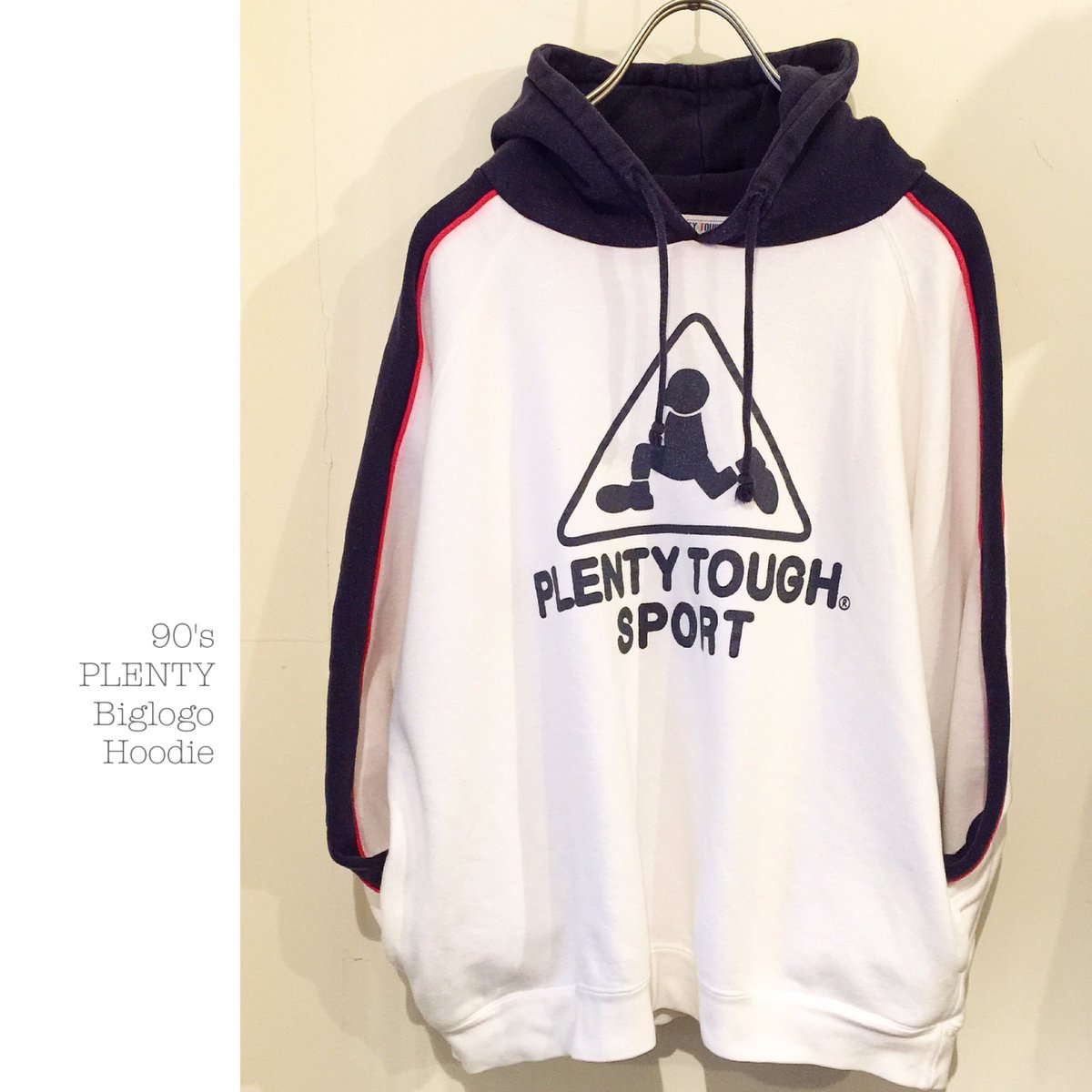 Taffee 90s Plentytough 入荷 90 Sらしいブランドとデザインが 可愛いロゴパーカー サイズちょっと小さめで レディースにオススメです Taffee 宮崎 古着 通販 ビッグロゴ パーカー 古着mix