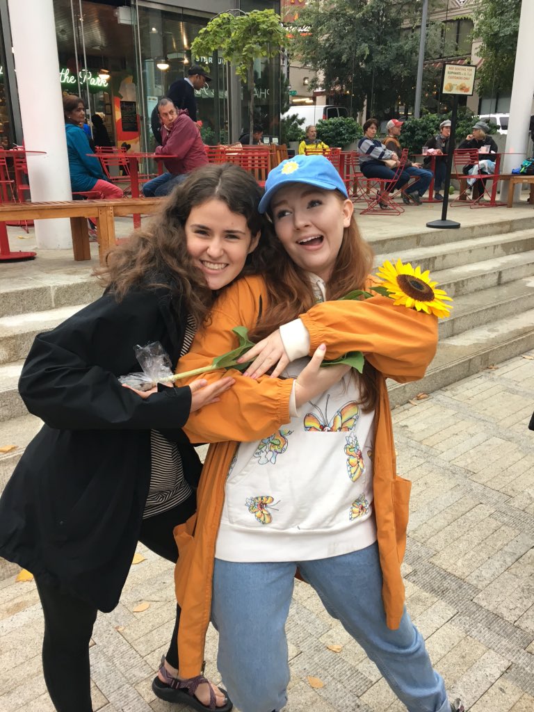 mayafriedman7's tweet photo. Thank u both for being the most inspiration, incredible, fun &amp; funny ppl and for hanging w me! I love u both sm💛❤️🌻 https://t.co/gH7IBpa1E2