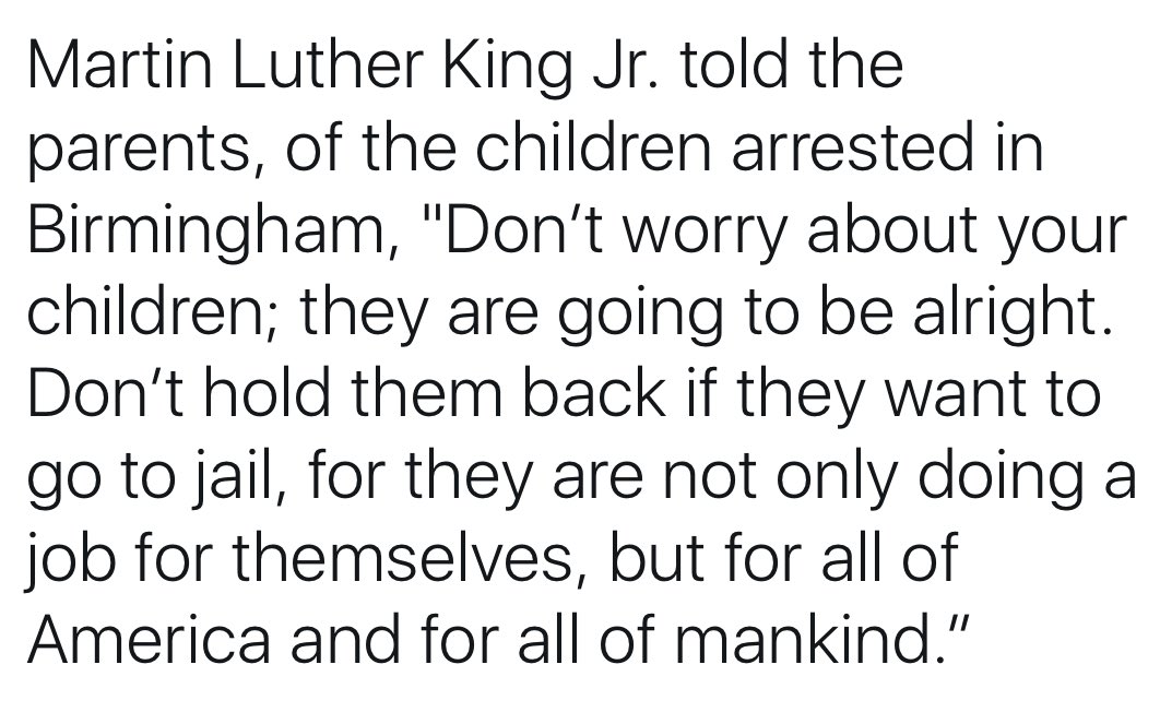 Eileen Morales ( Sexy_Shadow3) Twitter