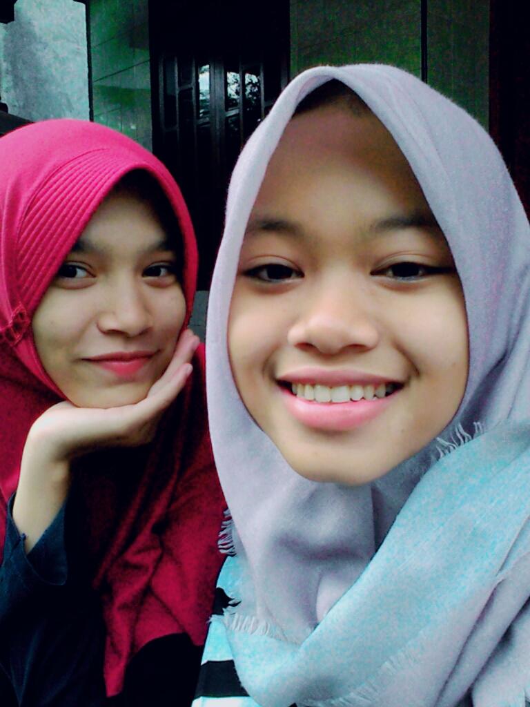 al_aniya's tweet photo. Pada pada wong ngapak, pada pada somplake, dadi aja ribut ya adek 😂 https://t.co/zu0LH94T1V