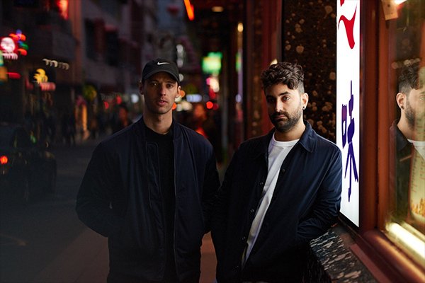 S U R F I N G on “Deep Fantasy” and Their Unlikely Rise to Cult Stardom daily.bandcamp.com/2016/09/13/sur…
