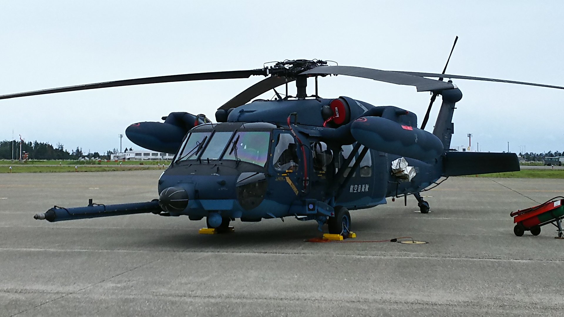 満艦飾 洋上迷彩のu 125a と Uh 60j T Co 1rxgphzzrd Twitter