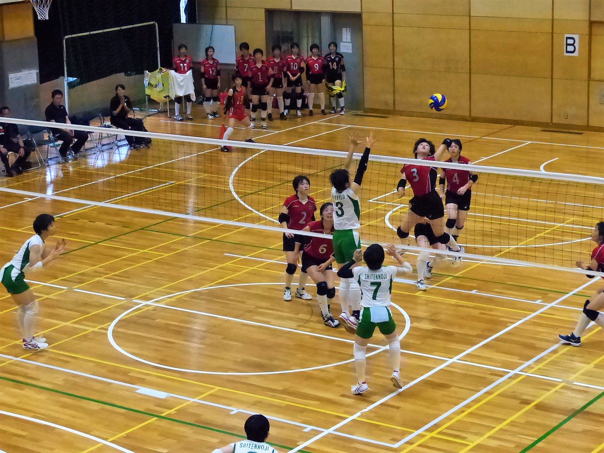明光 めいこう Twitterren 大阪私立高校総合体育大会 バレーボール優勝大会 女子の部は 四天王寺高校が5年ぶり34回目の優勝を果たしました 決勝トーナメント 準々決勝 四天王寺高校 大阪学院大学高校 ハイライトシーン
