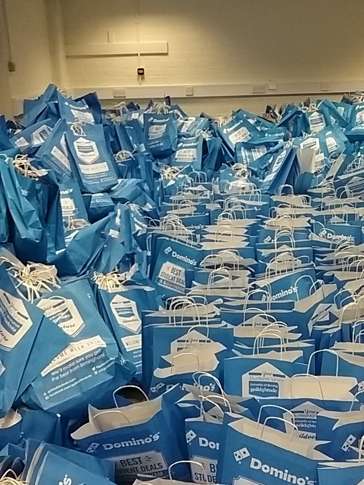 GuildofStudents's tweet photo. FREE STUFF FROM THE GUILD TODAY! Make sure you come and check out Freshers Fair. #hellobrum https://t.co/zPPKWlO6XH