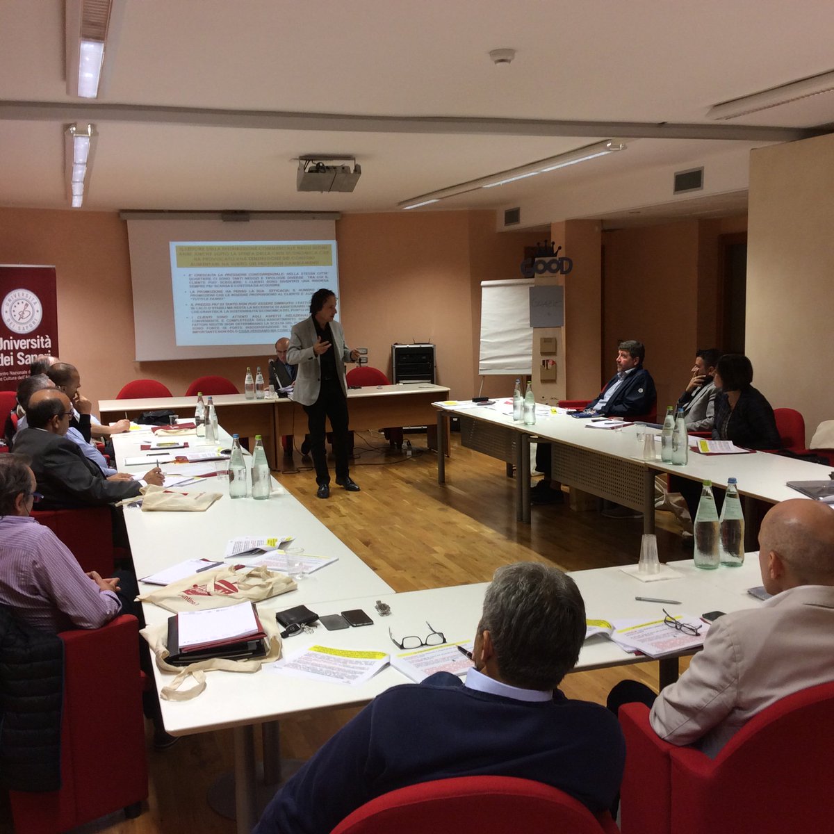 ConfcommercioUm's tweet photo. A #Perugia da tutta #Italia gli specialisti dell'#alimentazione #Fida Confcommercio https://t.co/fFyjO0liam https://t.co/k0U6ayi5WW