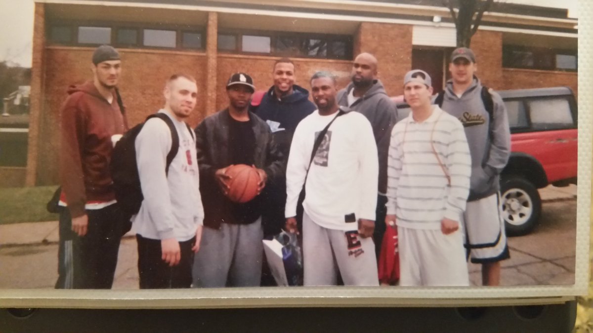 NetWorkMonicaBe's tweet photo. Hey @jcorndavis bring your team to an @NetWorkBBall ABA game FREE. #NetWork4LIFE #DetroitBasketball #Proball #FAMILY https://t.co/VnKgPYt7d4