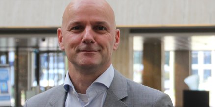 NdeZeeuw's tweet photo. Collega Dimitri zoekt mensen die de grenzen tussen functionaliteit en veiligheid opzoeken: https://t.co/PZSHMpLY5F https://t.co/HbJ7JMCFf1