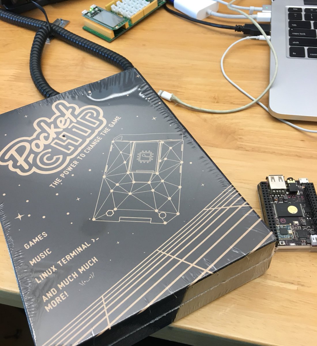 Christmas came early!
Thanks #CHIP <a href="/nextthingco/">Next Thing Co.</a> !