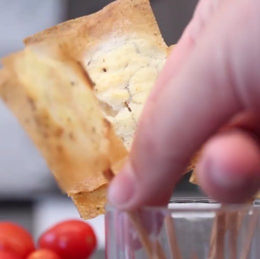 Et si vous surpreniez vos amis avec des sucettes au chèvre frais ? Recette par <a href="/CuisineAZ/">CuisineAZ</a> :) bit.ly/SucetteChevre