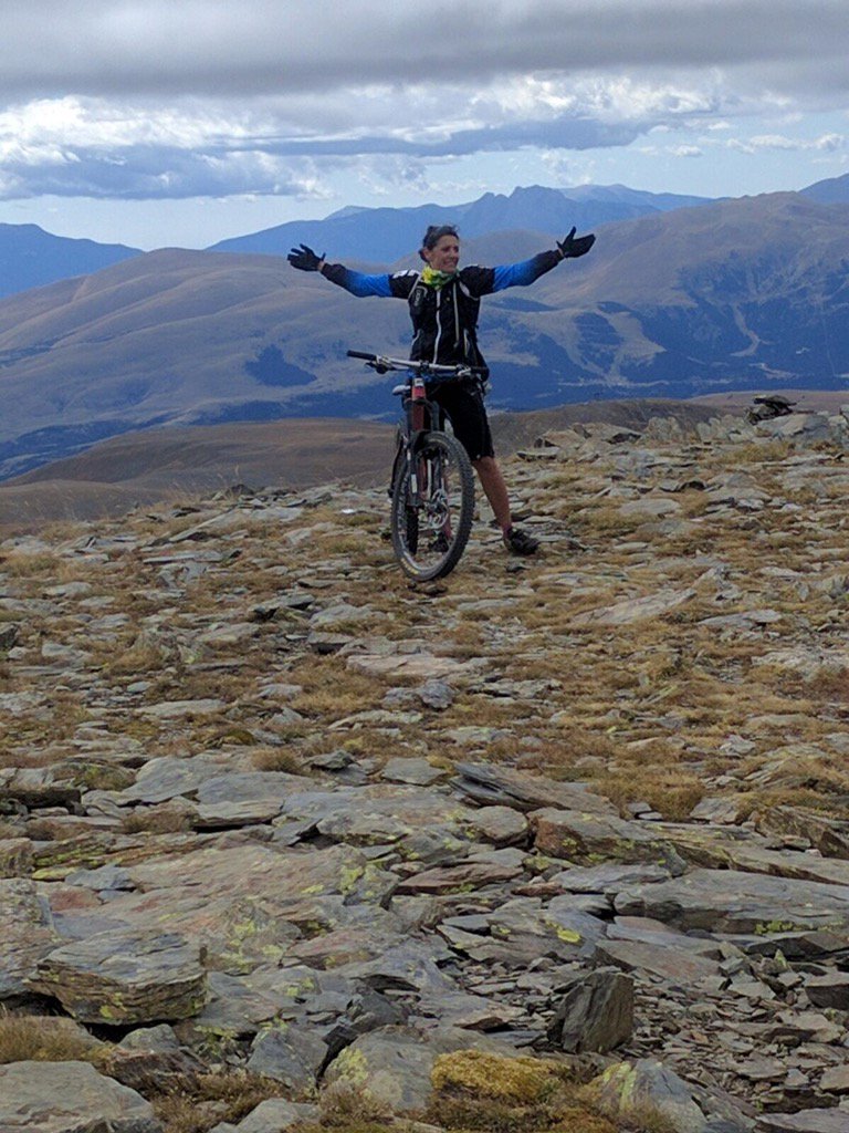 japumir's tweet photo. Puigmal (2909m)El camino hasta la cima es espectacular @bhbikes#bhlynx#enduro# https://t.co/2rXmvlM1A4