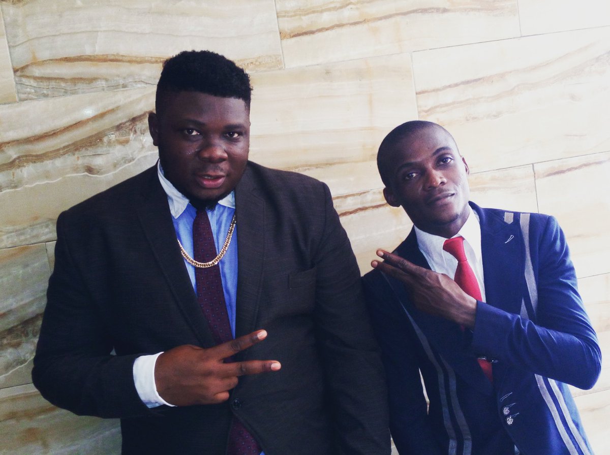 xralarge9ja's tweet photo. Me and my boss
Positioning
#zexmode
#donsethbeat
#xralarge https://t.co/TsicoVCThk