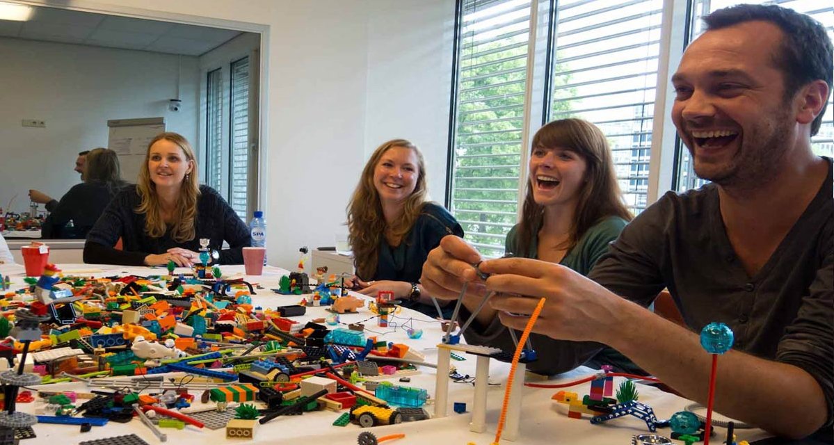 begamification's tweet image. Lego solo giochi da bambini? No, ormai strumenti consulenziali e #gamification 
 goo.gl/3fG66r by #begame