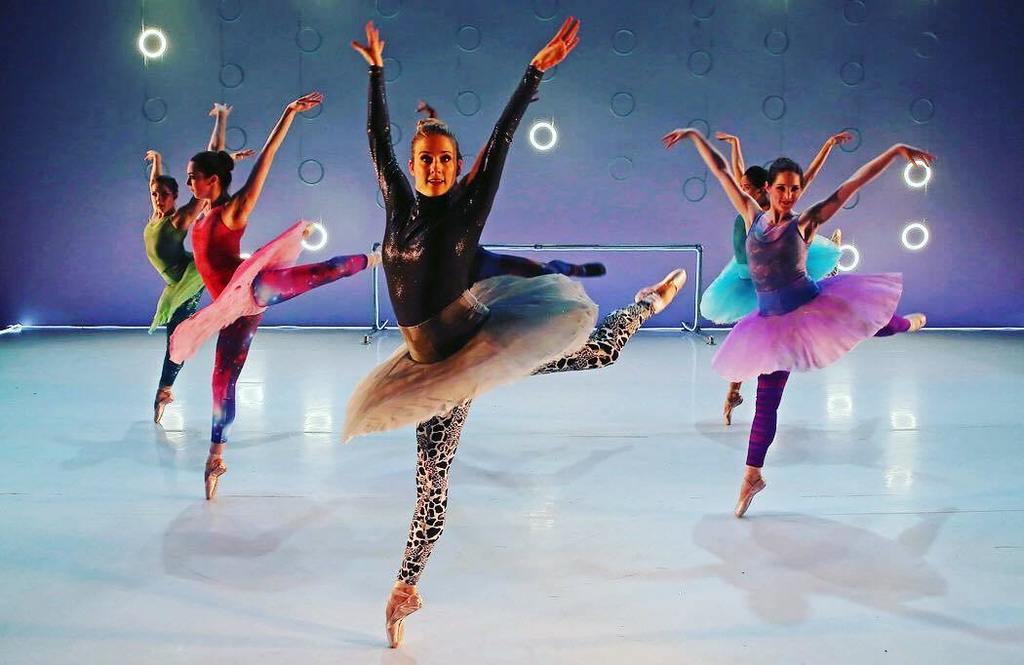 BalletNext's tweet photo. #ballet #BalletNext #flexnpointe #somethingsampled @splashnarley @victoria.bek #flexn @cap… https://t.co/1BKzjQAUCa https://t.co/i3DzAj49eQ