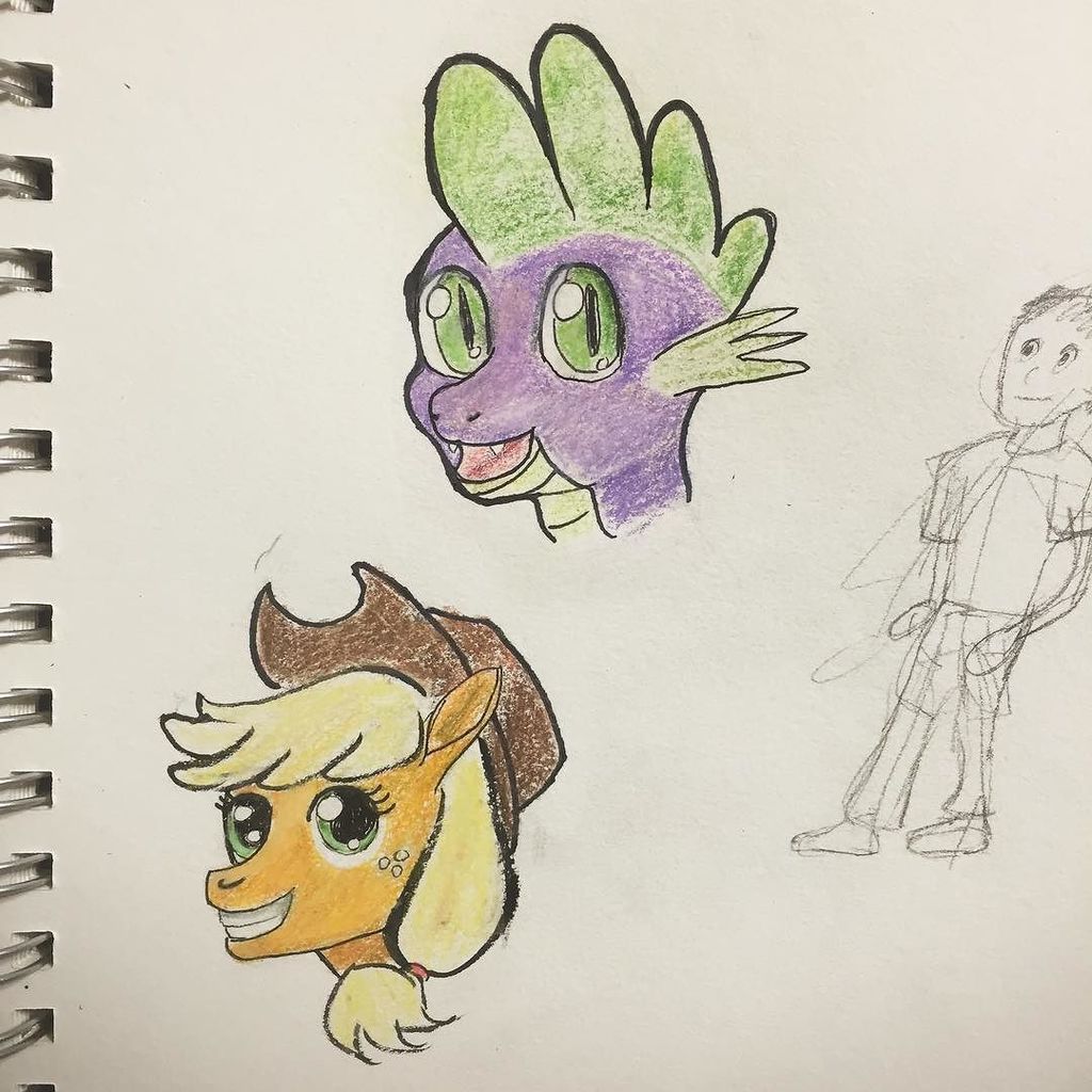 RandomKooldude's tweet photo. Trying out my prismacolor pencils more. Still at the basics. I want to learn more! #art #pencil #mlp #Spike #Applej… https://t.co/Fi3K0FVEnS