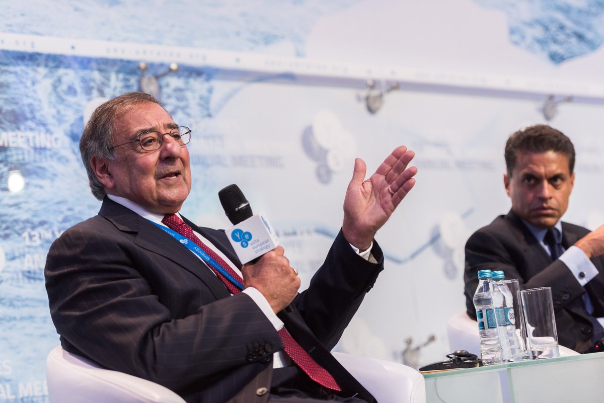 KyivPost's tweet photo. Panetta: #Ukraine can’t count on Western support without reform #YESUkraine2016 https://t.co/AYrRjjZe4H https://t.co/Onb5AUKHAf