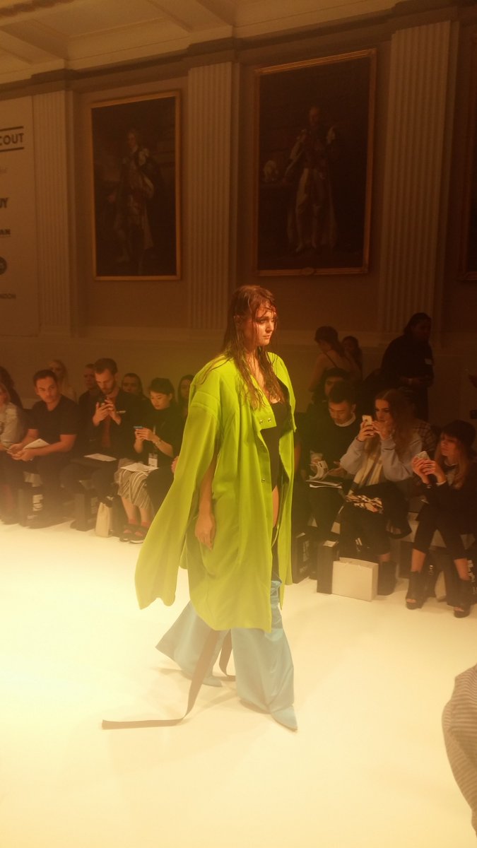 OnFeatures's tweet image. Swedish School of Design #SS17 at #LFW was innovative and fresh with unique creative interpretations #OnFeatureAtLFW