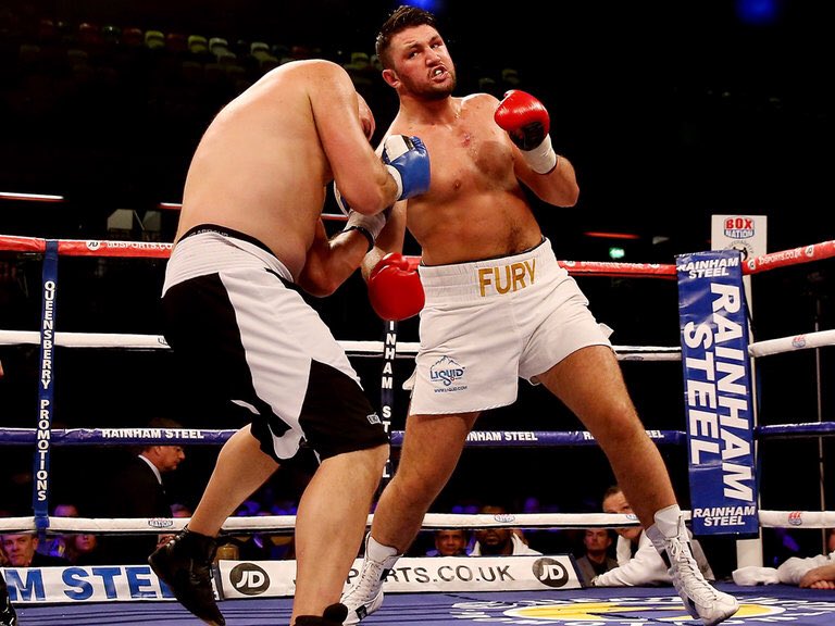 HennessySports's tweet image. Not long until @hughiefury takes on Andy Ruiz Jr. at the @ManchesterArena sat 29 oct #furyklitschko2