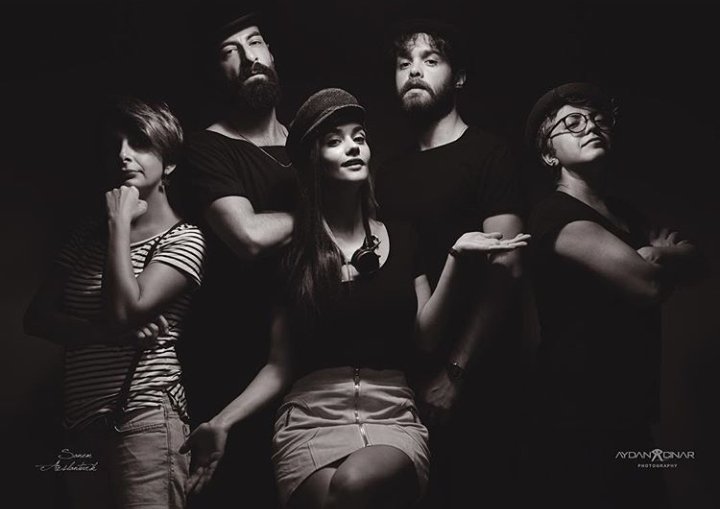 hndsrl_'s tweet photo. L8R ( later ) 📷 coming soon 🎩 @SanemArslanturk @ismaildemirci @hndsrl @bedirhansoral @AydanCnar https://t.co/pBidt1WNkp