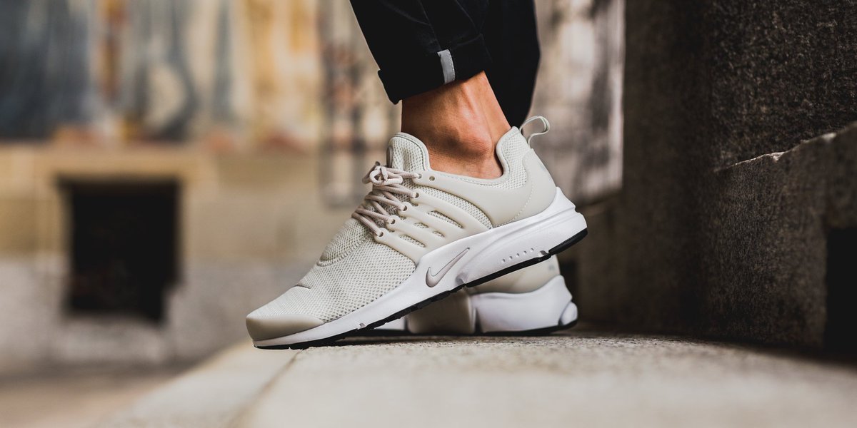 nike air presto light bone