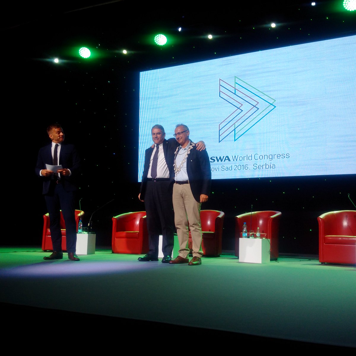 Newly elected ISWA President <a href="/amavrop/">Antonis Mavropoulos</a> taking over from David Newman: #forwardtogether #ISWA2016