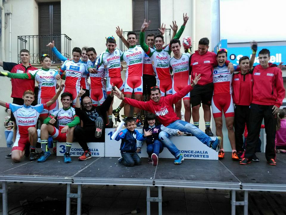 ECiclistaZgz's tweet photo. El domingo carrera en Binefar donde Omar consiguió la victoria en categoría absoluta, enhorabuena equipo!! #ECZ https://t.co/ceWY80laKE