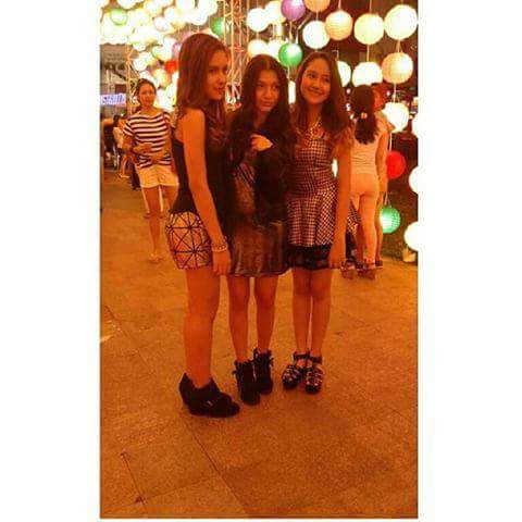 Luvlii18's tweet photo. bener benar kangen kalian😭 @salshaabilaa @steffizmr15 @CassandraaLees @cassandrasleee 
#NacitaMNCTVGokil https://t.co/NDUzubzOcZ