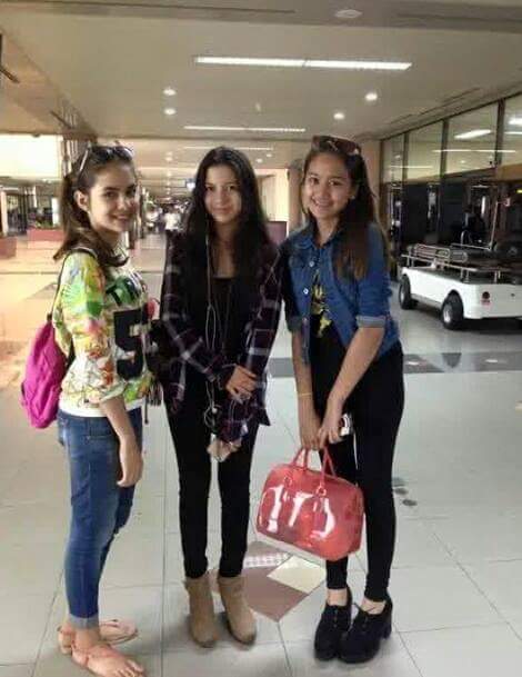 Luvlii18's tweet photo. bener benar kangen kalian😭 @salshaabilaa @steffizmr15 @CassandraaLees @cassandrasleee 
#NacitaMNCTVGokil https://t.co/NDUzubzOcZ