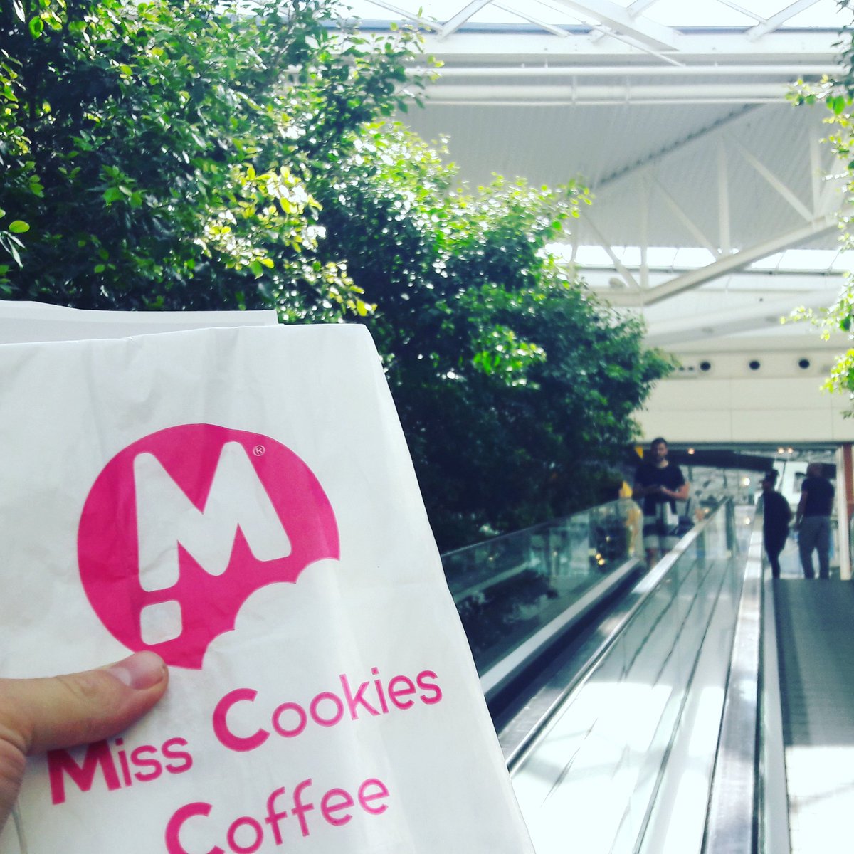 MissCookiesCom's tweet photo. Prochaine ouverture à l'étude en centre commercial. #rebu "◼🎬"
#misscookies #misscookiescoffee https://t.co/HzosNfsPse