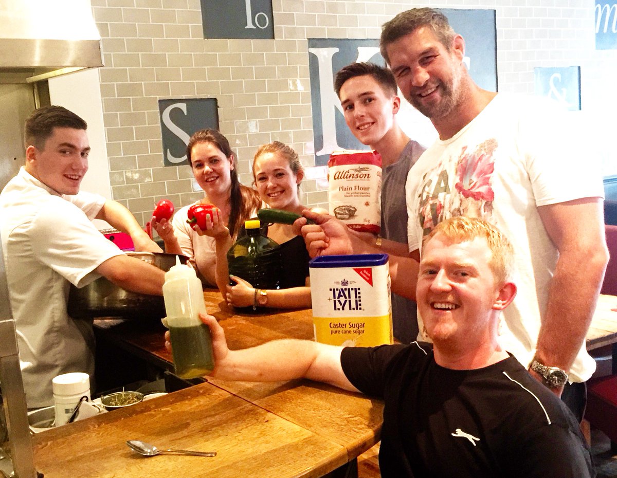 Win 4 tickets to ENG v ARG Nov26 + replica ENG shirt signed  by <a href="/ShawseyShaw/">Simon Shaw</a> Retweet Like  &amp; Follow @StokesMoncreiff