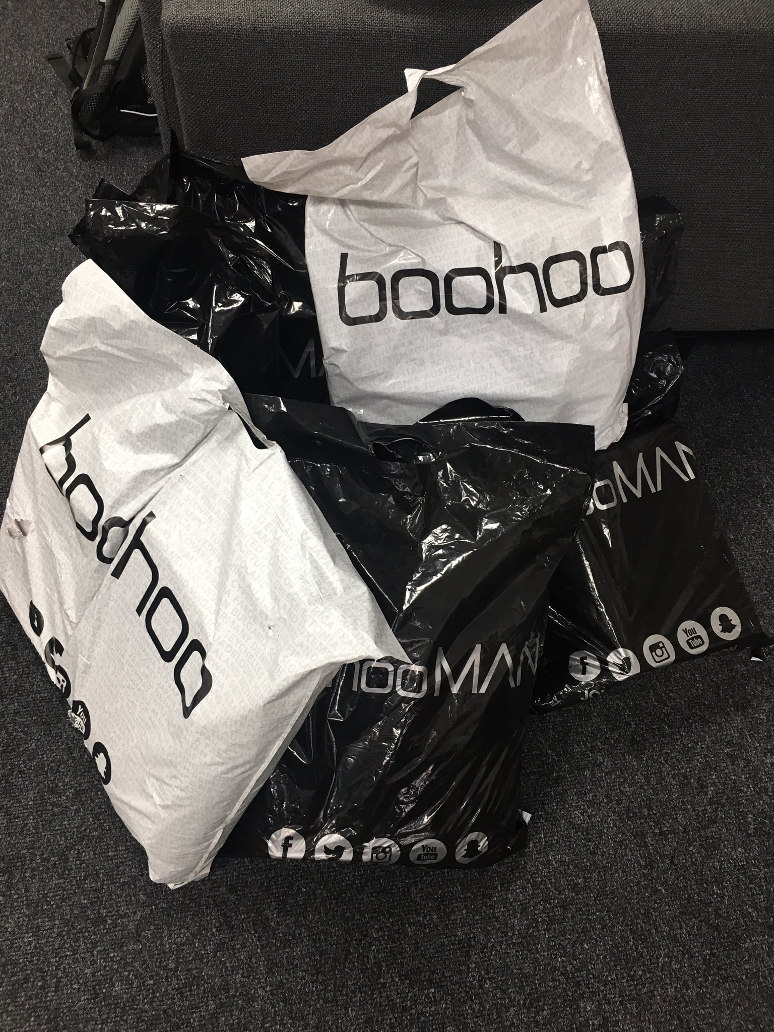 Boohoo greece shop