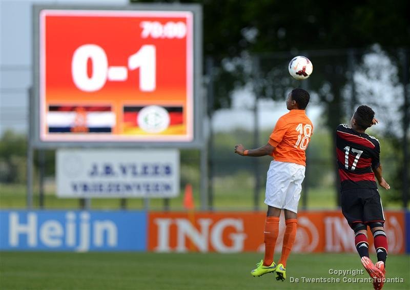 tubantia's tweet photo. Oranje onder 19 werkt EK-kwalificatieduel af in Vriezenveen https://t.co/QvZQMLwFd2 https://t.co/1kuMsLNcfw