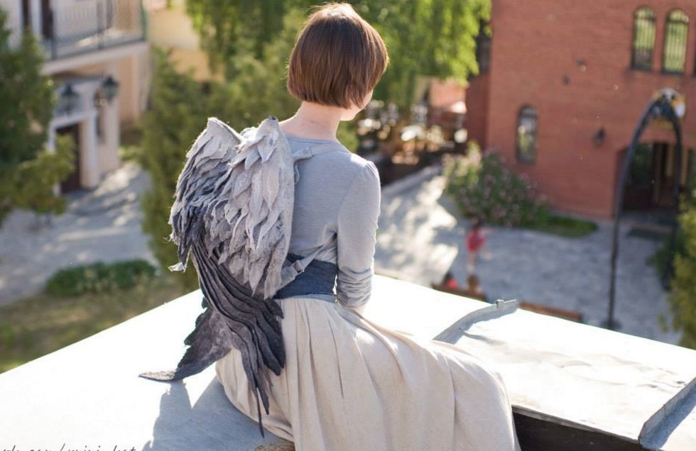 whimsydancer's tweet image. I NEED to get an angel wings backpack #etsy #orangecat and I don't want to put anything in it. #aleteiaforher  bit.ly/2cKID4c