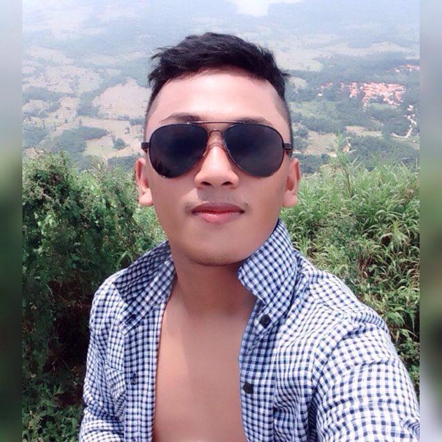 dedesupasha16's tweet photo. Join my LIVE on #BIGOLIVE. https://t.co/DAl9iYa66n https://t.co/mnBIQKCy6s