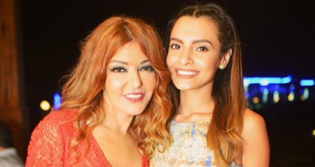 Bitajarod's tweet photo. بماذا وصفت كارمن سليمان سميرة سعيد بعد اللقاء الأوّل؟
https://t.co/RIPsWM77mG
@SamiraSaid @CarmenSoliman https://t.co/g6Rio4ioPZ