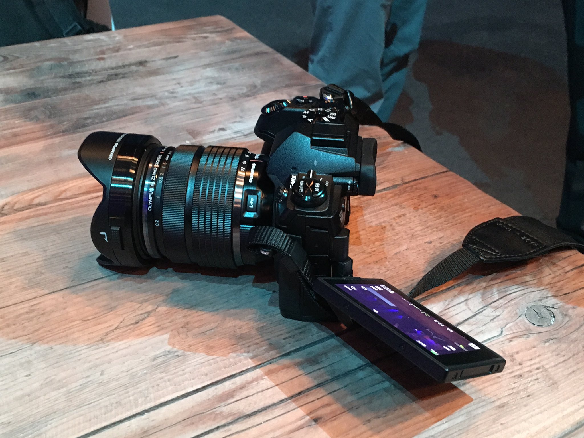 DPReview on Twitter "Here it is in the flesh! The new Olympus EM1 II…