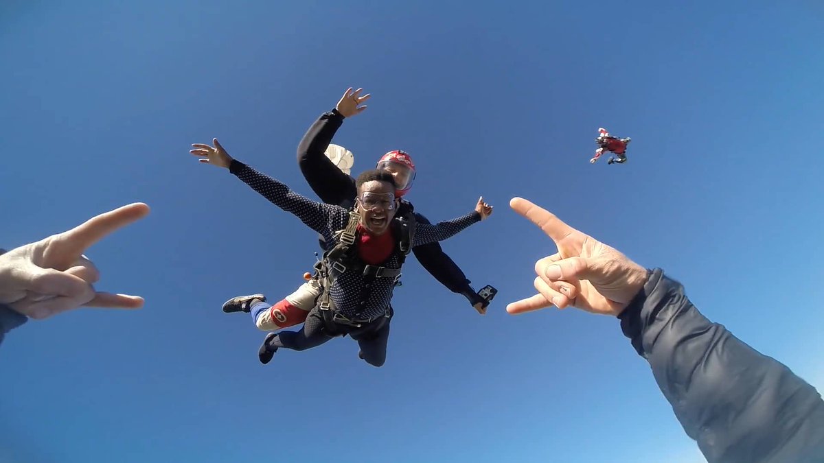 Watch our @WelcomeLishivha have a blast in the sky with @MotherCTSkyDive #GetawayBucketList buff.ly/2cCvigM