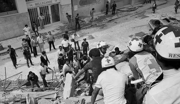 MujerMTDgo's tweet photo. Hoy conmemoramos el 31 aniv del terremoto que cambio la vida de los mexicanos.Fortaleza de un pueblo por el pueblo. https://t.co/0UjsqzL8aq