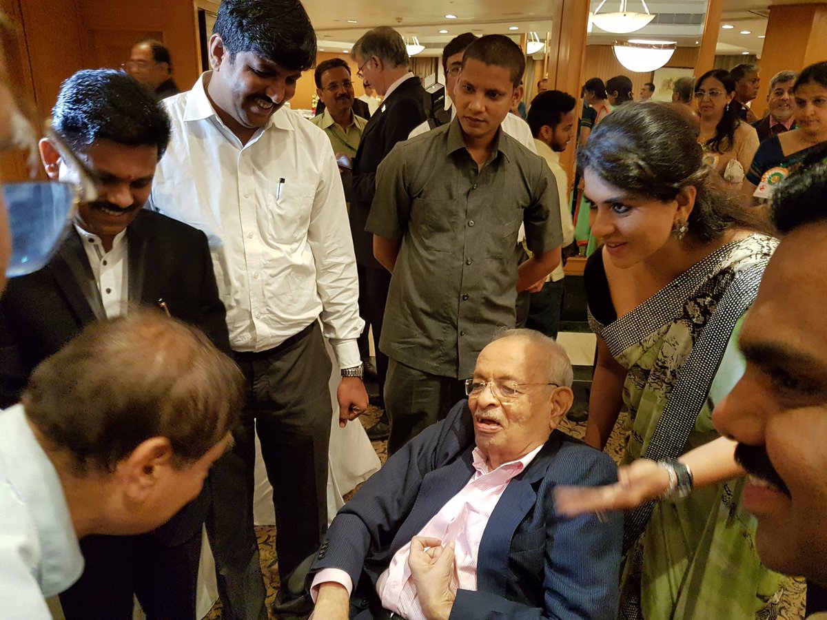 ShainaNC's tweet photo. My Dad #NanaChudasama congratulating Awardees on eve of 44th #Giants International Awards Night. https://t.co/SA05nzDsAI