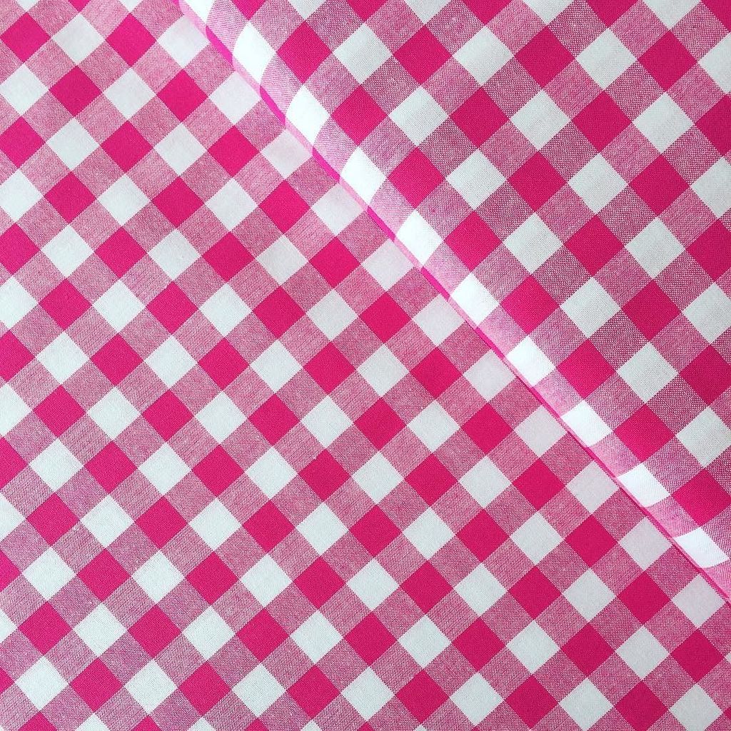 VHaberdashery's tweet photo. This hot pink gingham from Checkers by @cottonandsteel is awesome! #cottonandsteel #checke… https://t.co/YgSZZ0vFzQ https://t.co/k8CQptfK4a