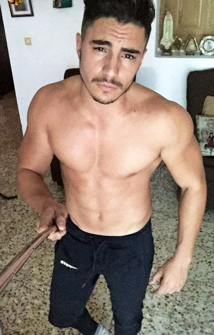 Ojo al dato, tu lo tocas, yo te mato. 😍😍💞