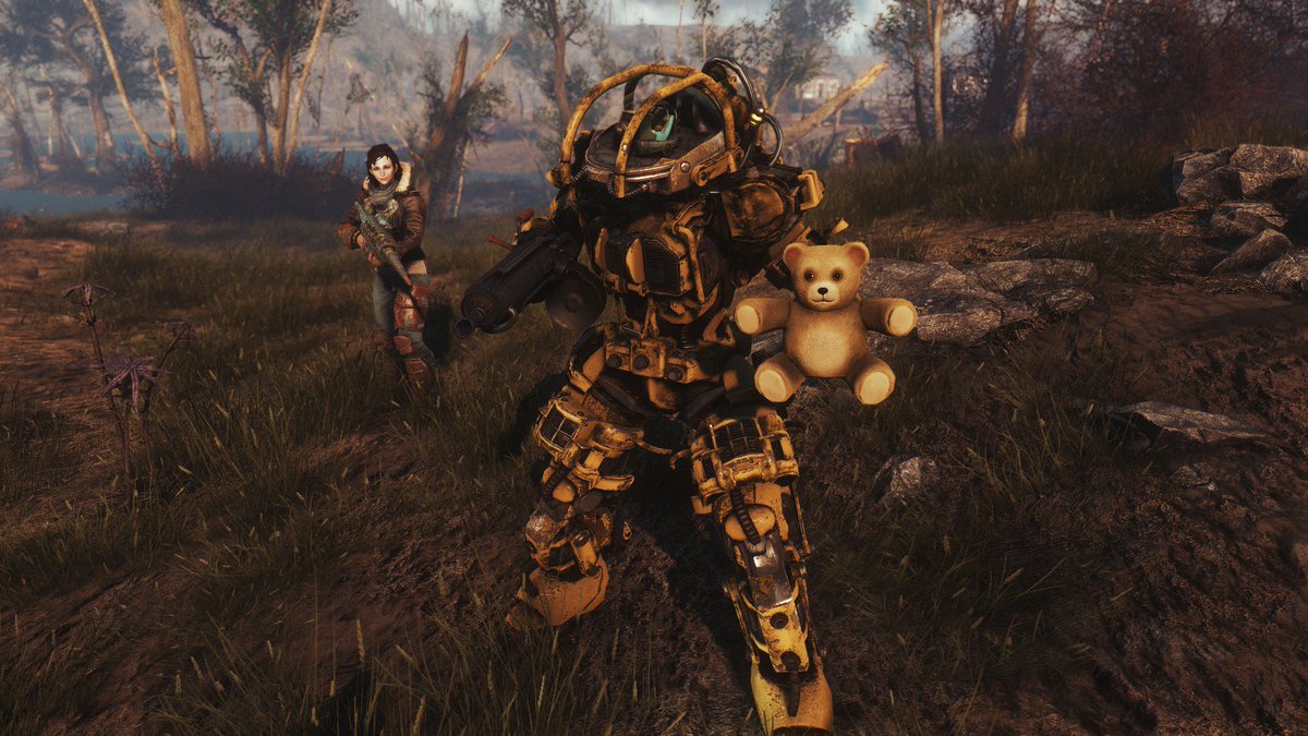 pipi_rossa's tweet image. エイダ・テディベアカスタム🐻

見よ！この可愛らしいフォルム！そしてコノ尻💕
左手は鈍器テディベア！頭部コックピットに五郎🐻が乗ってるのだ！
決めポーズも決まってるね👍ｶｯｺｲｲ❕ #Fallout4 #automatron