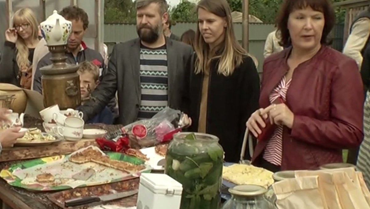 errnews's tweet photo. #locallygrown goods highlighted @ Onion Route Buffet Day #sibulatee #puhvetitepäev #Estonia https://t.co/6fp5FZc0hQ https://t.co/G9zgOaRUBc
