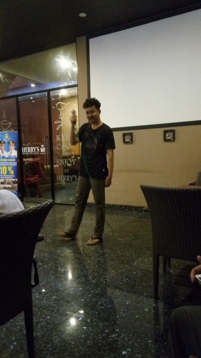 Bang gede, tapi kecil.. anu nya.