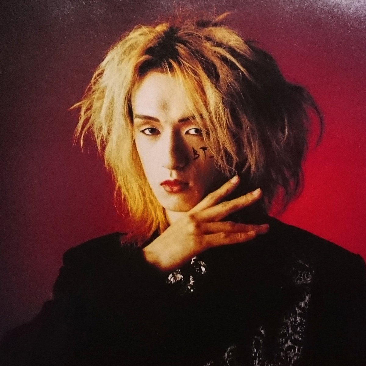 Katoti クライマックスツゲザーロスの皆さんどうお過ごしでしょうか 私は 昔このポーズみんなでやったなーなんて思い出に浸っています Bucktick 今井寿 今井人形祭り Katoti クライマックスツゲザーロスの皆さんどうお過ごしでしょうか 私は 昔このポーズみんなでやったなーなんて思い出に浸っています Bucktick 今井寿 今井人形祭り