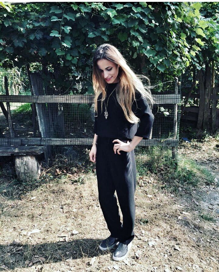 Melek Sakoğlu ✌ (@melek_sakoglu) on Twitter photo 