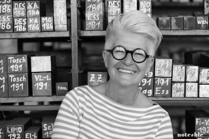 NOTEBLEMAG's tweet image. #interview INGE PRADER  #noteblemag #issue0
#fashionphotographer #fashionmagazine #musicmagazine Photo: Nina Helf